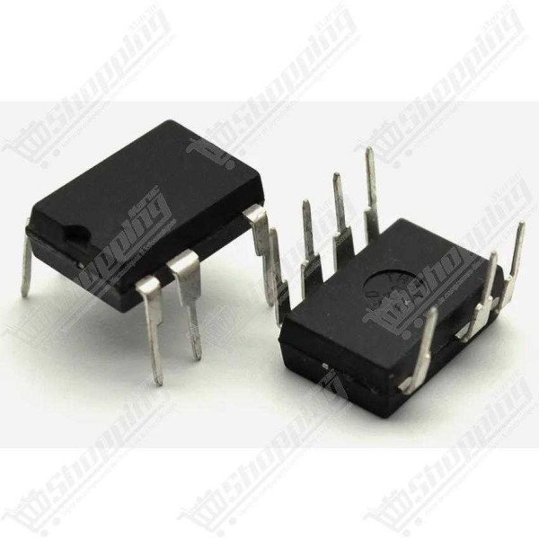 Circuit Intégré TOP244PN DIP-7